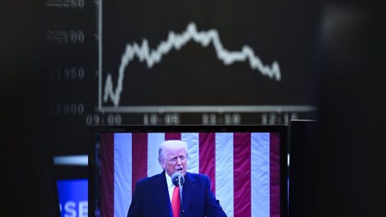 Trump pide a la gente que "resista" su guerra comercial: "No ser&aacute; f&aacute;cil, pero el resultado ser&aacute; hist&oacute;rico"