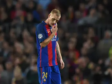 Jérémy Mathieu, en un partido con el Barcelona en octubre de 2016 Jérémy Mathieu, en un partido con el Barcelona en octubre de 2016