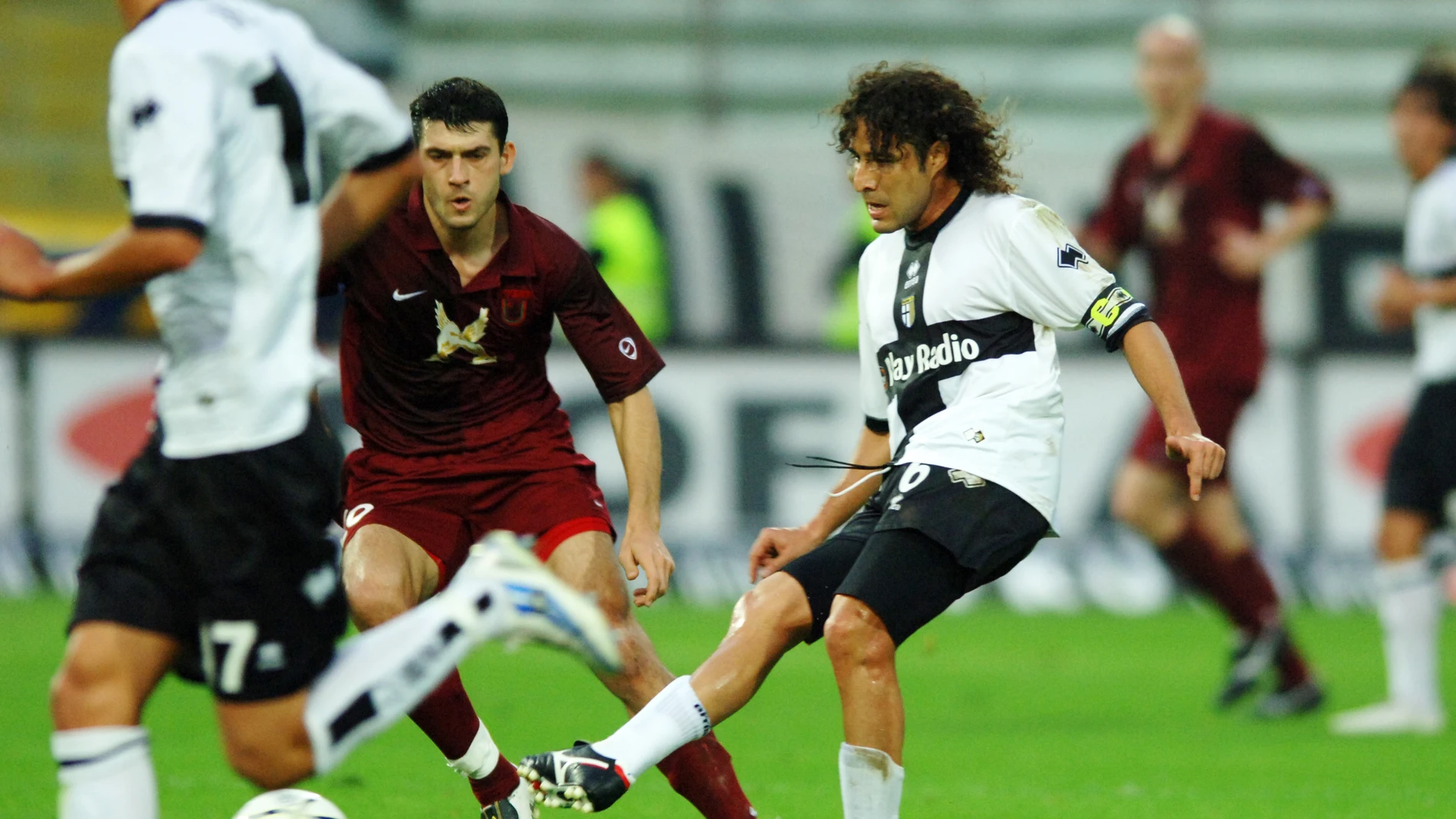 Jorge Bolaño, en un partido con el Parma en 2006 Jorge Bolaño, en un partido con el Parma en 2006