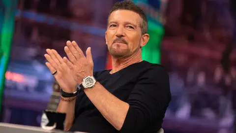 Vuelve a ver la entrevista completa de Antonio Banderas Vuelve a ver la entrevista completa de Antonio Banderas