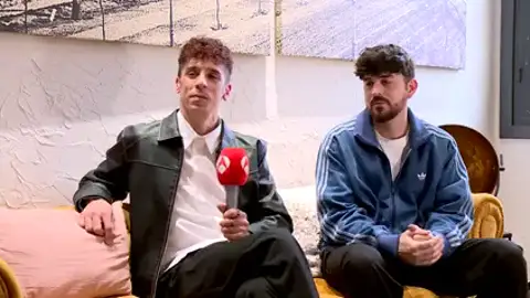 Diego Arroyo y Rafa Pachón, vocalista y guitarra de 'Veintiuno' Veintiuno: