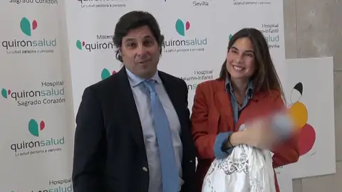 Fran Rivera y Lourdes Montes, con su hijo Nicolás Fran Rivera y Lourdes Montes, con su hijo Nicolás