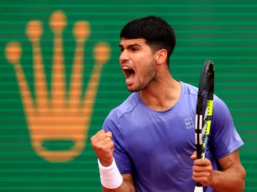 Carlos Alcaraz celebra un punto ante Arthur Fils este viernes en Montecarlo Carlos Alcaraz celebra un punto ante Arthur Fils este viernes en Montecarlo