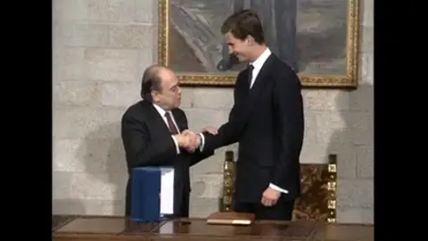 Efemérides de hoy 20 de abril de 2025: Primera visita oficial del príncipe Felipe a Cataluña Efemérides de hoy 20 de abril de 2025: Primera visita oficial del príncipe Felipe a Cataluña