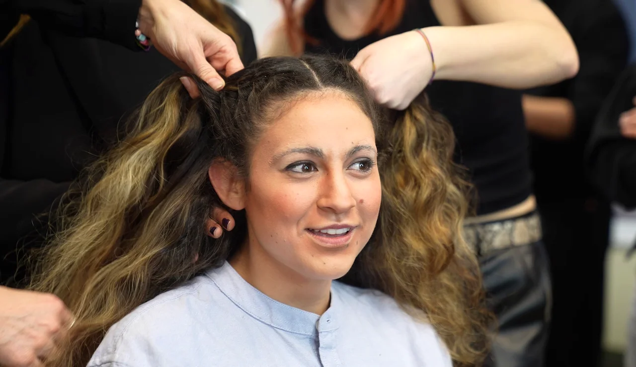 De las trenzas de Isabel Aaiún a la peluca de Lady Gaga: los secretos de la caracterización de la segunda gala