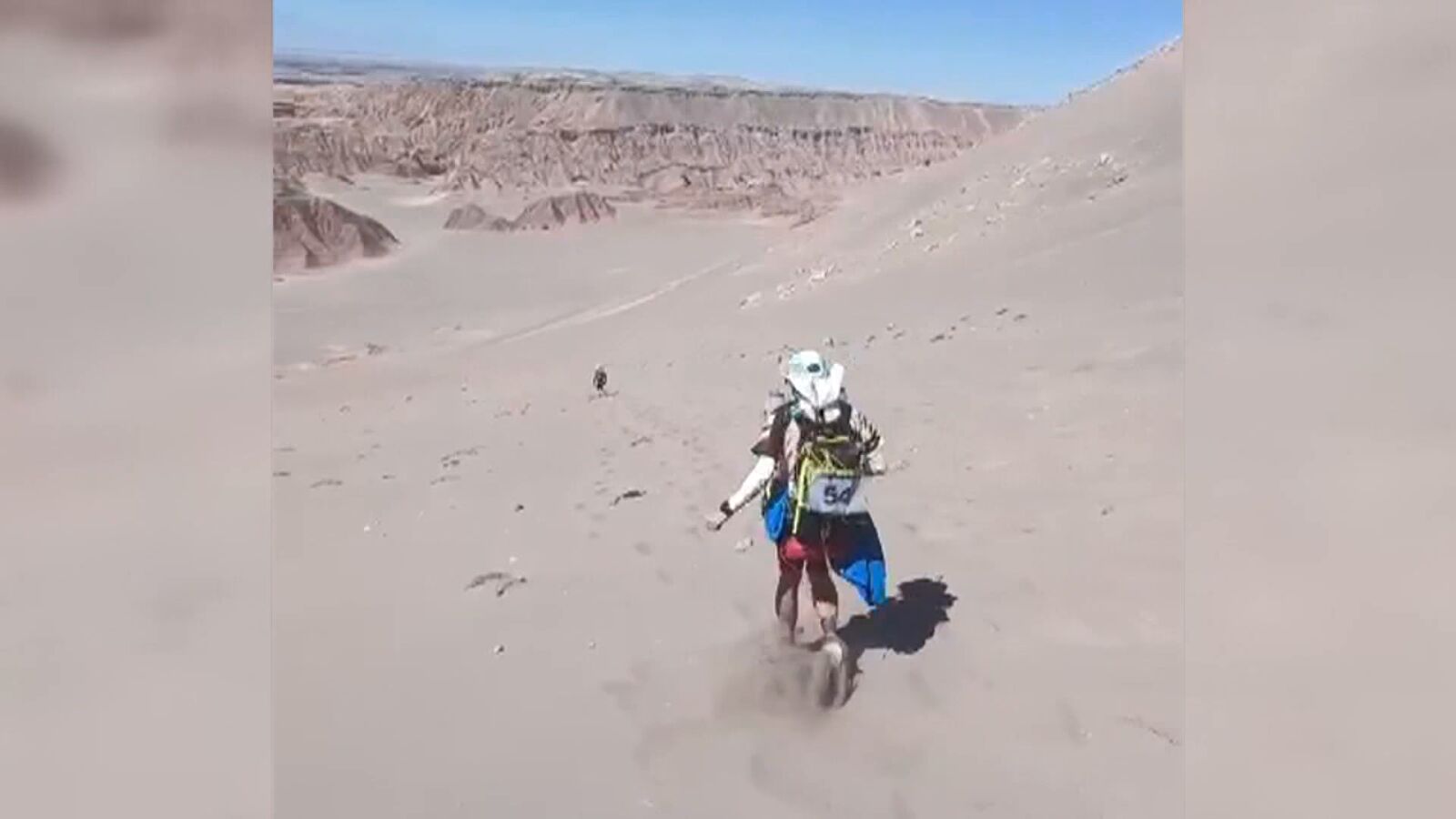 250 kilómetros por la salud mental: la hazaña de Jesús Gellida en el desierto de Atacama