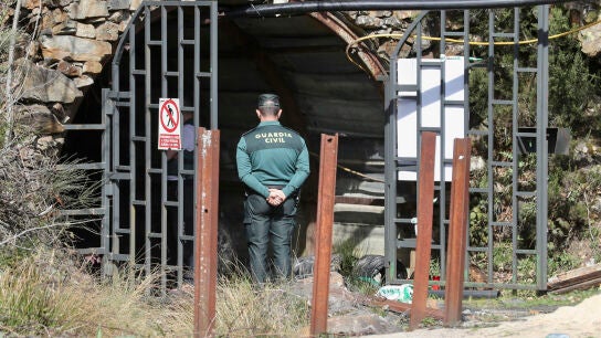 Detectan "indicios de extracci&oacute;n irregular de carb&oacute;n" en la mina de Cerredo donde murieron cinco trabajadores