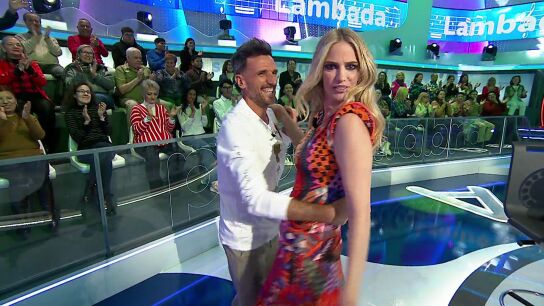 Teresa Baca y Chema Mart&iacute;nez suben la temperatura bailando &lsquo;La lambada&rsquo; en Pasapalabra