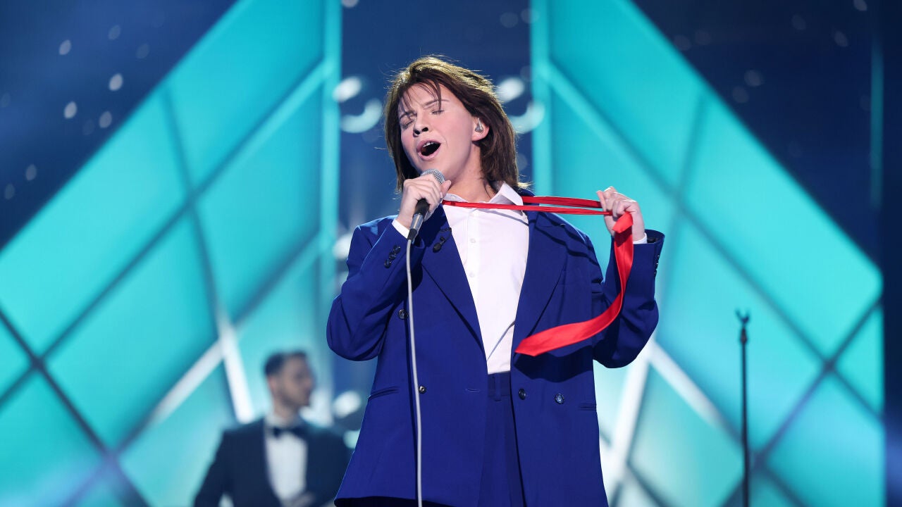 Yenesi deslumbra como Luis Miguel en ‘Tu cara me suena’