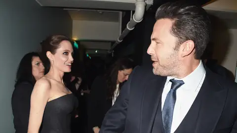Ben Affleck y Angelina Jolie en la 18th Annual Hollywood Film Awards en 2014 Ben Affleck y Angelina Jolie en la 18th Annual Hollywood Film Awards en 2014