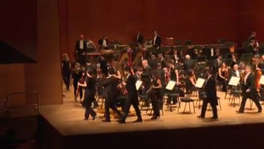 M&uacute;sicos de la Orquesta Sinf&oacute;nica de Bilbao, en huelga, abandonan el escenario a mitad de concierto