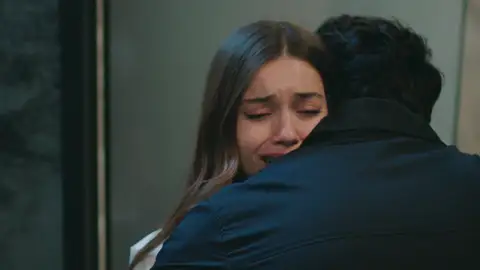 El amor entre Ferit y Seyran sigue más vivo que nunca: este domingo en Una nueva vida El amor entre Ferit y Seyran sigue más vivo que nunca: este domingo en Una nueva vida