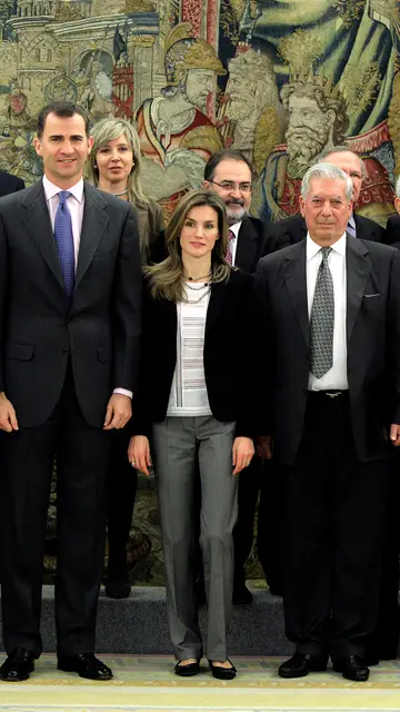 Felipe, Letizia y Mario Vargas Llosa Felipe, Letizia y Mario Vargas Llosa