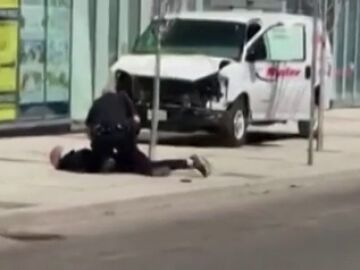 Efemérides de hoy 23 de abril de 2025: Atropello masivo en Toronto