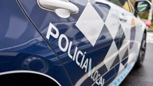 Coche de la polic&iacute;a local