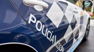 Coche de la polic&iacute;a local