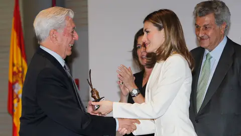 Mario Vargas Llosa y Letizia Ortiz Mario Vargas Llosa y Letizia Ortiz