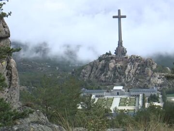 Efemérides de hoy 24 de abril de 2025: Exhumación José Antonio Primo de Rivera