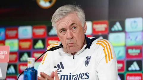 Carlo Ancelotti en rueda de prensa Carlo Ancelotti en rueda de prensa