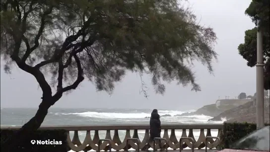 Alerta naranja este sábado por temporal costero en el litoral de A Coruña y Pontevedra Alerta naranja este sábado por temporal costero en el litoral de A Coruña y Pontevedra