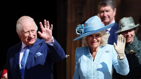 Los reyes Carlos III y Camila en la misa de Pascua Los reyes Carlos III y Camila en la misa de Pascua