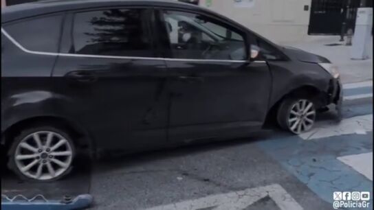 Detenida en Granada por conducir ebria, en sentido contrario y con los neum&aacute;ticos reventados