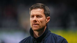 Xabi Alonso durante un partido del Bayer Leverkusen
