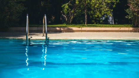 Imagen de archivo de una piscina