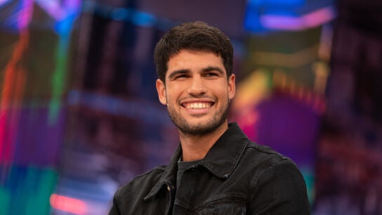 As&iacute; pic&oacute; Carlos Alcaraz a Rafa Nadal... &iexcl;al ganarle al parch&iacute;s!: "Al saber le llaman suerte"