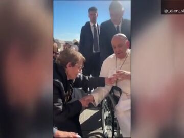 La broma del Papa a una mujer de Huelva que viajó a verle al Vaticano : "Dentro de diez años vuelva"