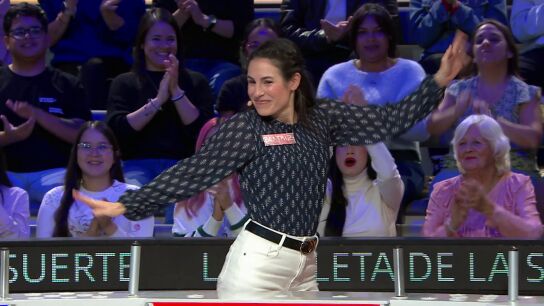 Beatriz, en un apuro por imitar a Raffaella Carr&agrave; en su presentaci&oacute;n en La ruleta: "Esto es un marr&oacute;n"
