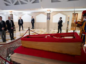 Última hora de la muerte del papa Francisco: sigue el traslado del féretro, la capilla ardiente y el velatorio Última hora de la muerte del papa Francisco: sigue el traslado del féretro, la capilla ardiente y el velatorio
