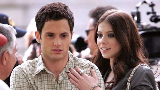Penn Badgley y Michelle Trachtenberg en Gossip Girl
