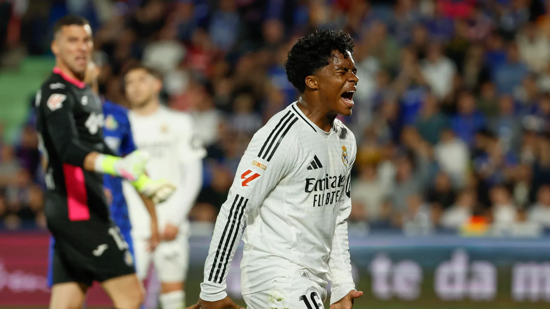 Endrick lamenta una ocasión fallada en el Coliseum Endrick lamenta una ocasión fallada en el Coliseum