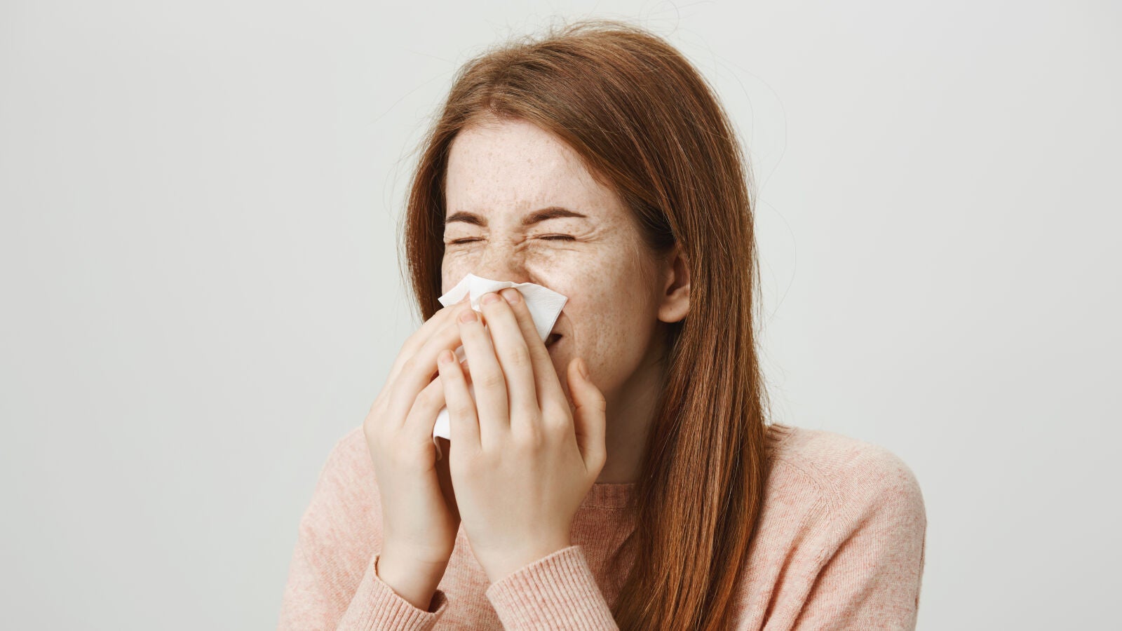Alergias de primavera: cómo hacer un lavado nasal correctamente para aliviar los síntomas