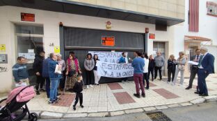 Un centenar de vecinos de Torremolinos al borde del desahucio a pesar de pagar su alquiler durante a&ntilde;os