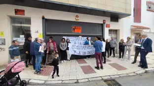 Un centenar de vecinos de Torremolinos al borde del desahucio a pesar de pagar su alquiler durante años Un centenar de vecinos de Torremolinos al borde del desahucio a pesar de pagar su alquiler durante años