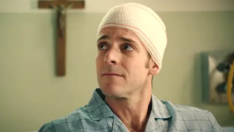 Damián se siente culpable por lo que le ha pasado a Luis y se disculpa con él: “Quería pedirte perdón en nombre de Jesús” Damián se siente culpable por lo que le ha pasado a Luis y se disculpa con él: “Quería pedirte perdón en nombre de Jesús”