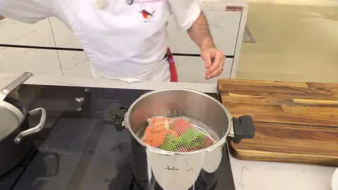 Sazona, cierra la olla y cocina las alubias Sazona, cierra la olla y cocina las alubias