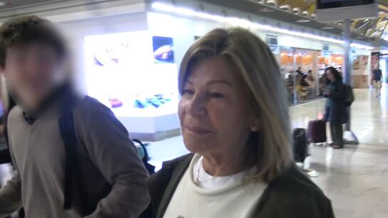 Cari Lapique en el aeropuerto