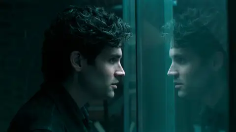 Penn Badgley como Joe Goldberg en You Penn Badgley como Joe Goldberg en You