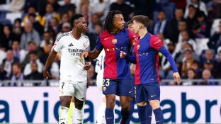 Vin&iacute;cius, Kound&eacute; y Gavi, en un cl&aacute;sico entre Real Madrid y Barcelona