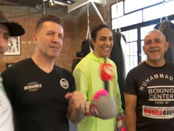 Imane Khelif, campeona olímpica, atiende a Antena 3 Deportes