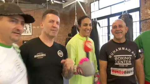 Imane Khelif, campeona olímpica, atiende a Antena 3 Deportes Imane Khelif, campeona olímpica, atiende a Antena 3 Deportes