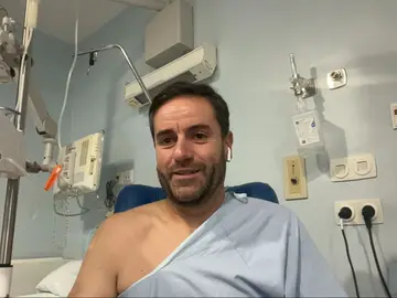 Afectado por beber agua con gas. Afectado por beber agua con gas.