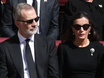 Felipe VI y la reina Letizia en el funeral del papa Francisco Felipe VI y la reina Letizia en el funeral del papa Francisco