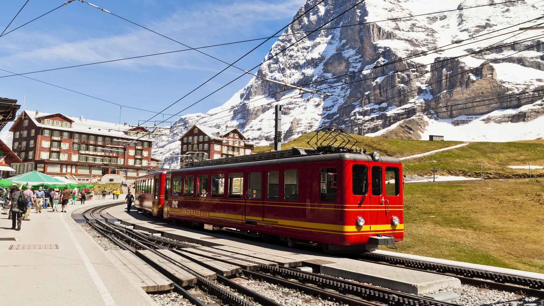 Imagen de archivo de un tren suizo. Imagen de archivo de un tren suizo.
