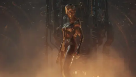 Julia Garner como Shalla-Bal en Los 4 Fantásticos Julia Garner como Shalla-Bal en Los 4 Fantásticos