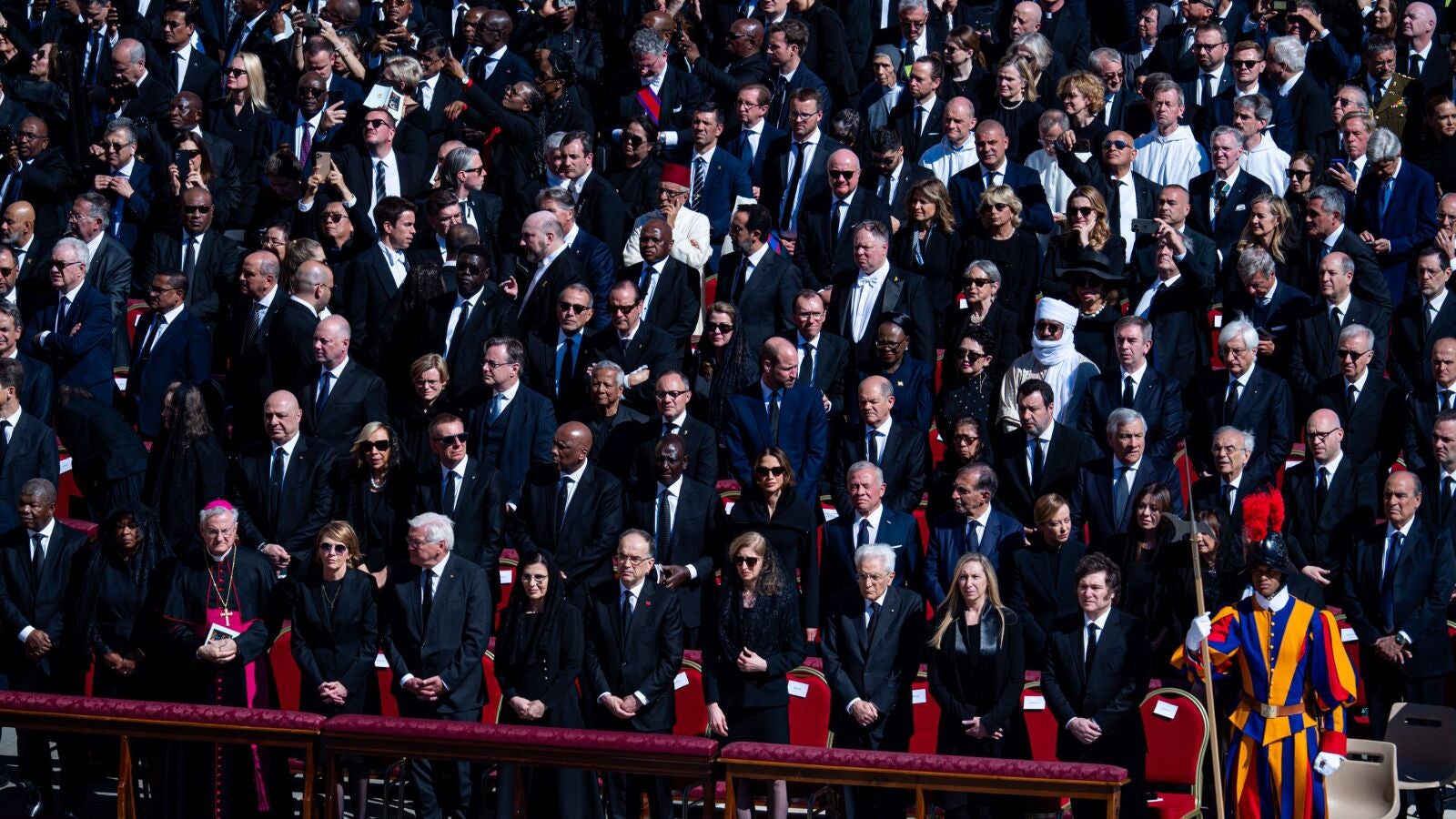 ¿Cuál es la única casa real europea que no ha asistido al funeral del papa Francisco? Este es el motivo