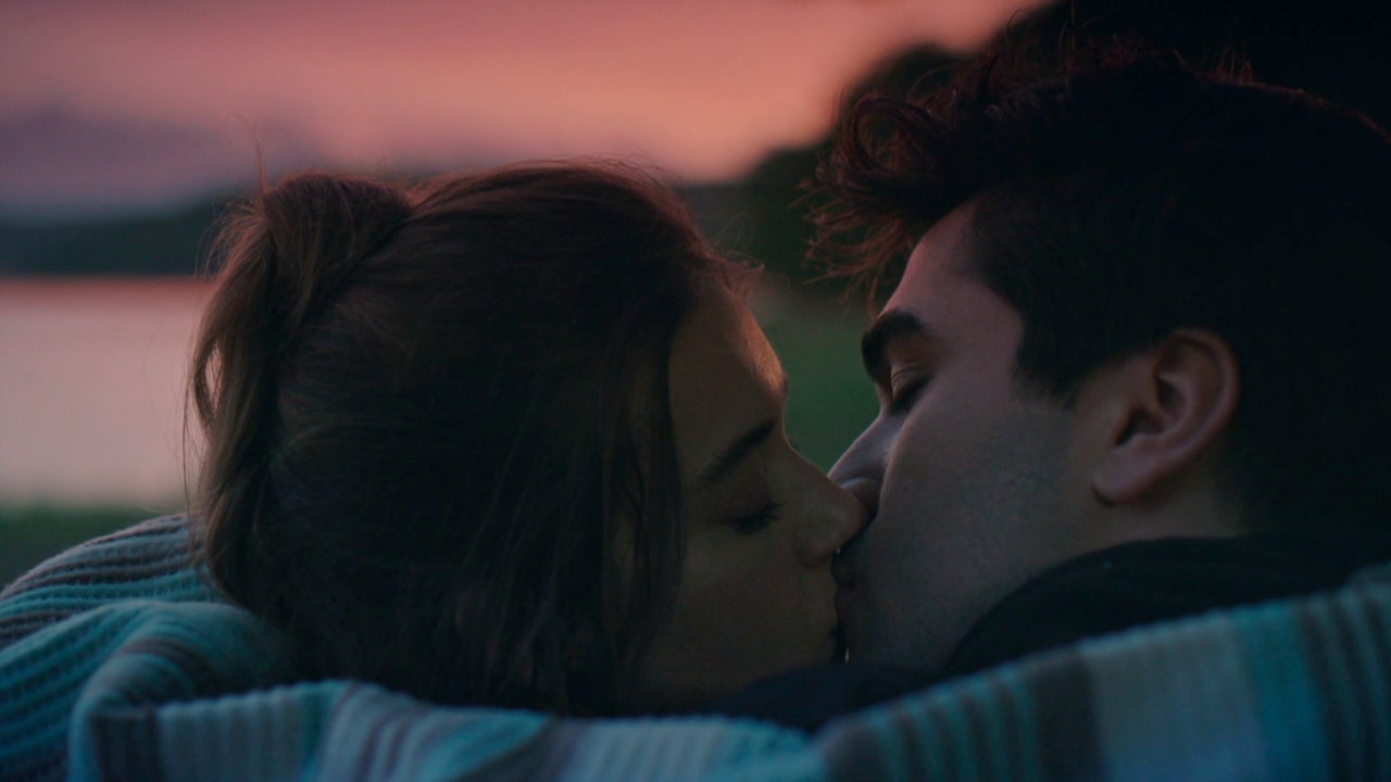 Ferit y Seyran se besan al amanecer tras su “te quiero” más sincero